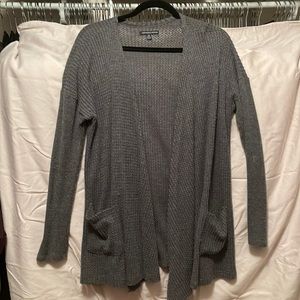 AE L Grey cardigan with pockets
